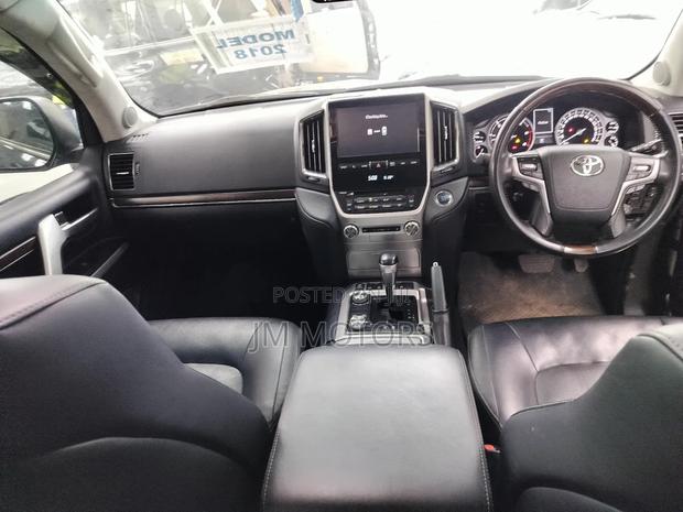 Toyota Land Cruiser 2018 Matt Black