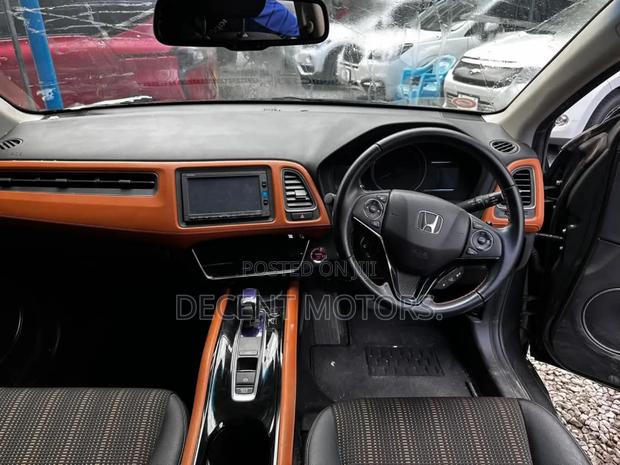 Honda Vezel 1.5 Hybrid 4WD 2018 Green