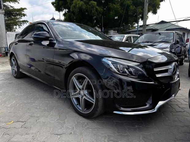 Mercedes-Benz C200 2018 Black