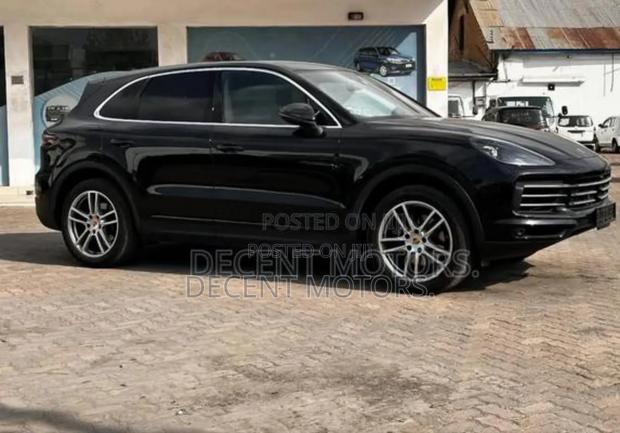 Porsche Cayenne Base AWD 2019 Black