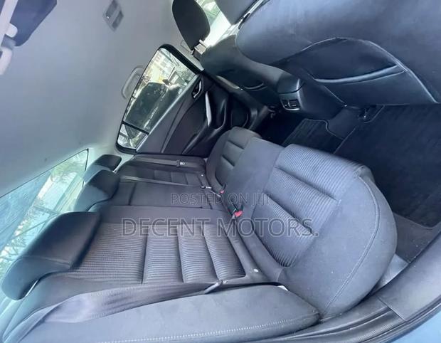 Mazda Atenza 2018 Blue