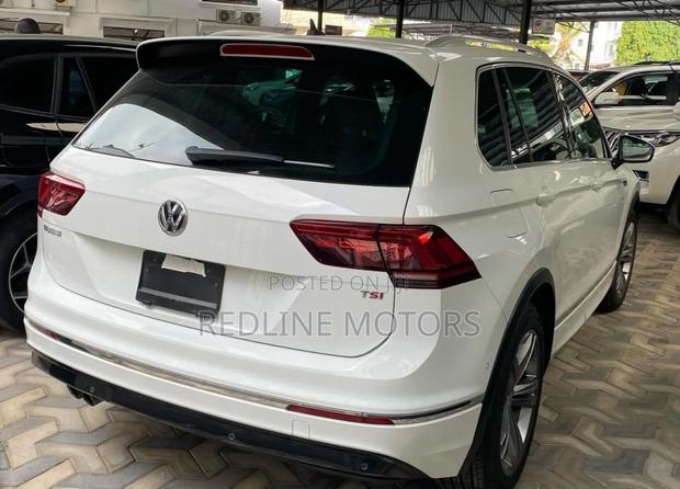 Volkswagen Tiguan 2.0T S FWD 2018 Pearl