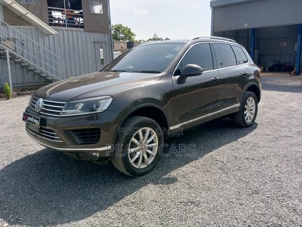 Volkswagen Touareg 2015 Brown
