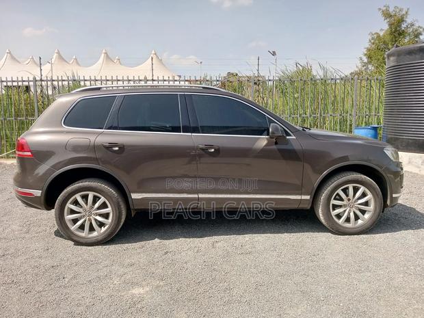 Volkswagen Touareg 2015 Brown