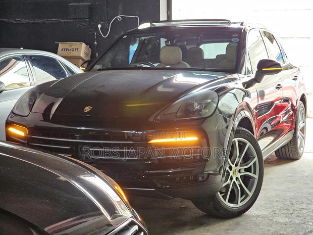 Porsche Cayenne Base AWD 2019 Black