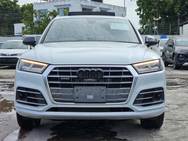Audi Q5 2.0T Premium AWD quattro 2018 White