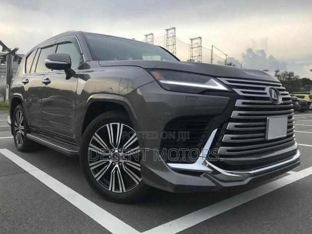 Lexus LX 2024 Green