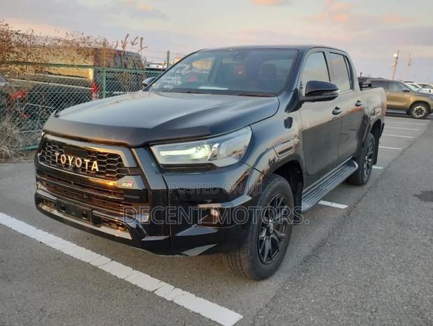Toyota Hilux 2.4 Diesel 2020 Green