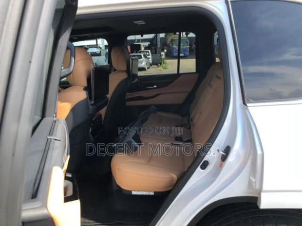 Lexus LX 2023 White