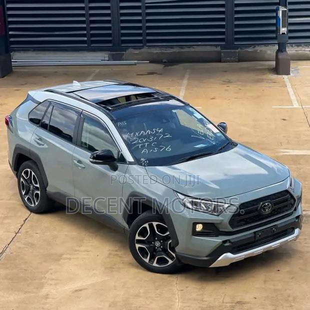Toyota RAV4 2020 Teal