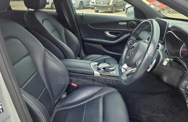 Mercedes-Benz C200 2018 Gray