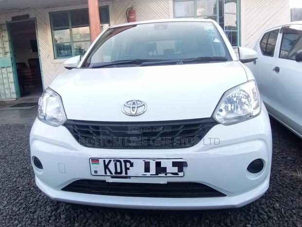 Toyota Passo 1.0 FWD 2016 Pearl