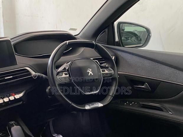Peugeot 3008 2018 Off white