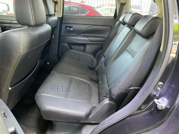 Mitsubishi Outlander 2018 Black