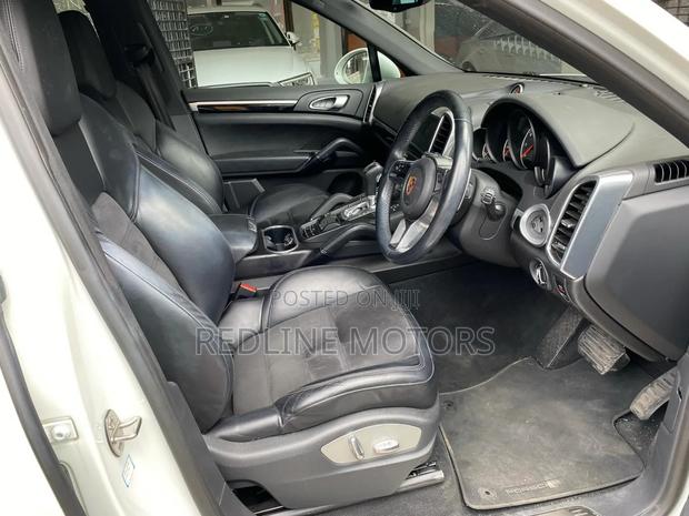 Porsche Cayenne 2017 Pearl