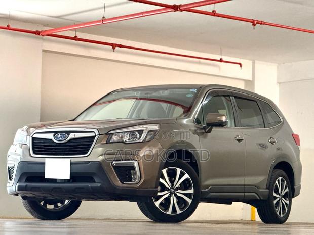 Subaru Forester Premium AWD 2019 Gray