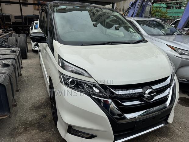 Nissan Serena 2019 White