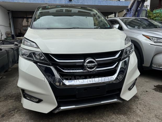 Nissan Serena 2019 White