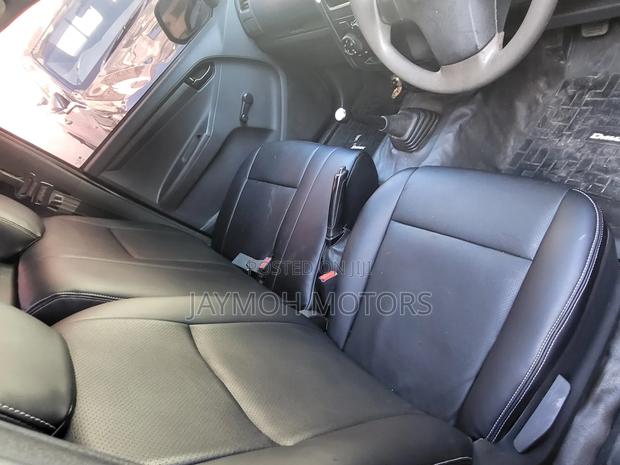 Isuzu D-MAX 2017 Gray