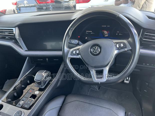 Volkswagen Touareg 2018 Black