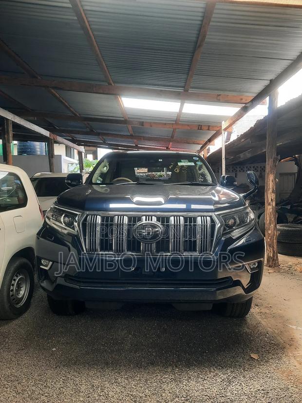 Toyota Land Cruiser Prado 2.8 2018 Blue