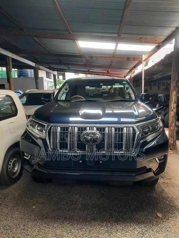 Toyota Land Cruiser Prado 2.8 2018 Blue