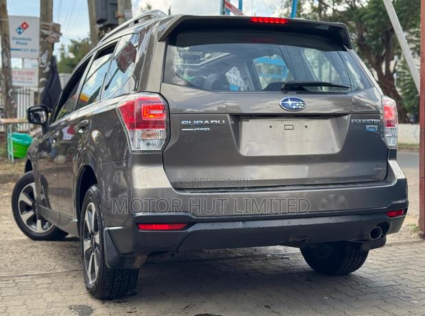 Subaru Forester 2017 Gold