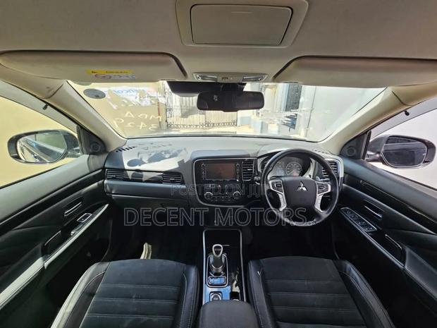 Mitsubishi Outlander 2.0 PHEV AWD 2018 Black