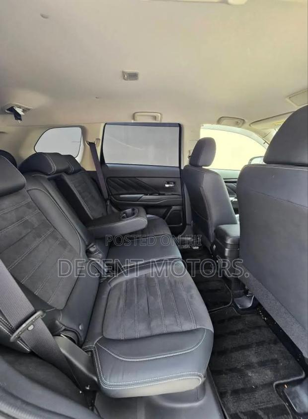 Mitsubishi Outlander 2.0 PHEV AWD 2018 Black