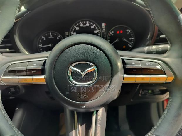 Mazda 3 2018 Red