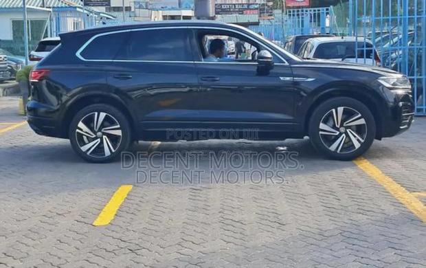 Volkswagen Touareg 2019 Black