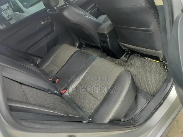 Toyota Auris 2017 Silver