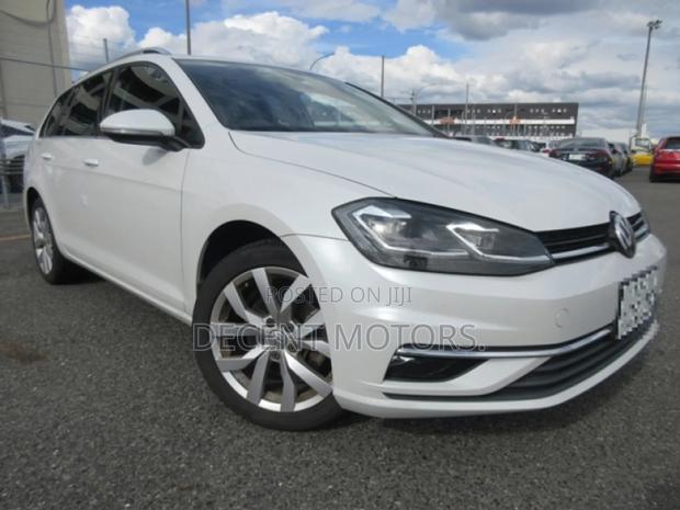Volkswagen Golf TSI SE FWD 2018 White