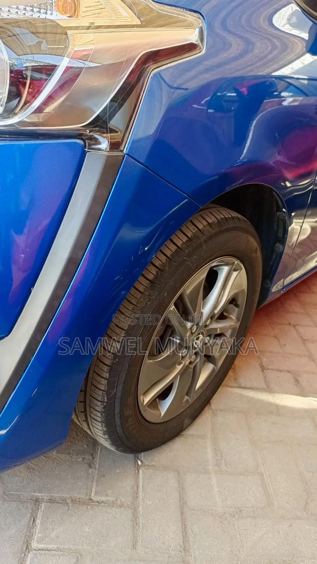 Toyota Sienta 1.5 FWD 2017 Blue