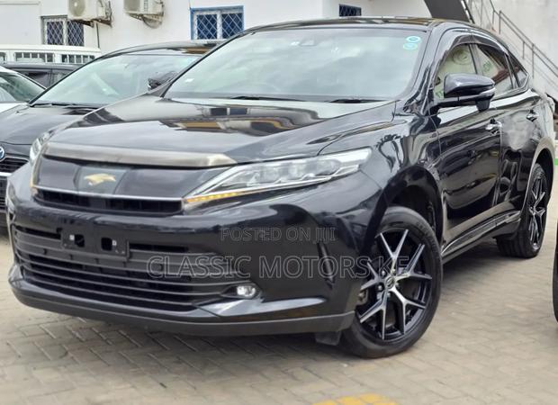 Toyota Harrier 2.0 2019 Black