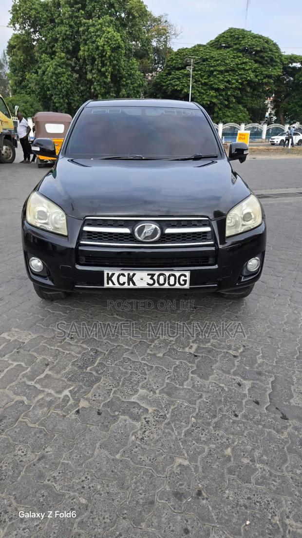 Toyota RAV4 2.5 2010 Black