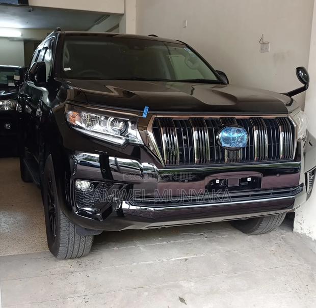 Toyota Land Cruiser Prado 2.8 2020 Black