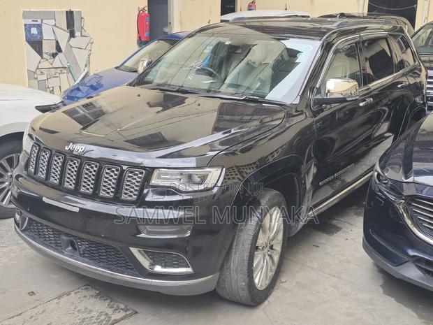 Jeep Grand Cherokee Summit 4dr 4x4 2017 Black