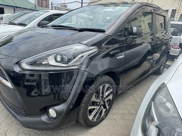 Toyota Sienta 1.5 Hybrid FWD (6-seater) 2019 Black