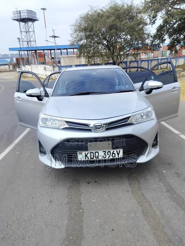 Toyota Axio 2017 Silver