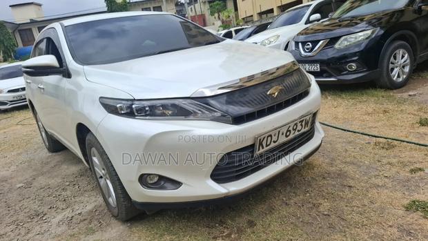 Toyota Harrier 2016 White