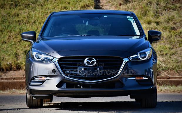 Mazda Axela 2017 Brown