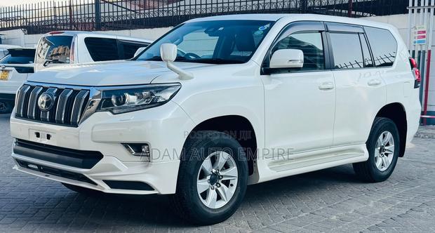 Toyota Land Cruiser Prado 2018 White