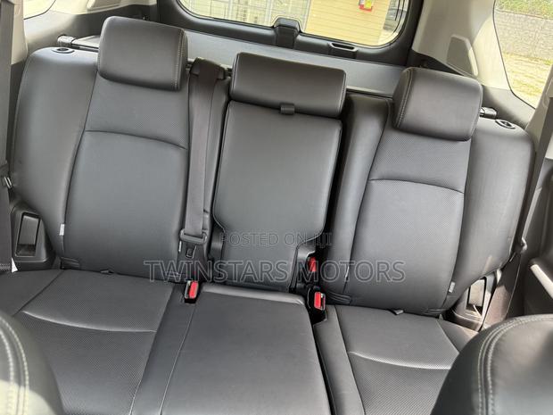 Toyota Land Cruiser Prado 2.8 2019 White