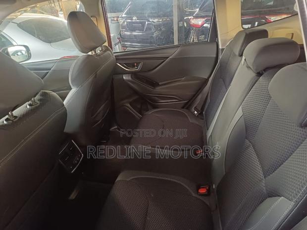 Subaru Forester Premium AWD 2019 Red