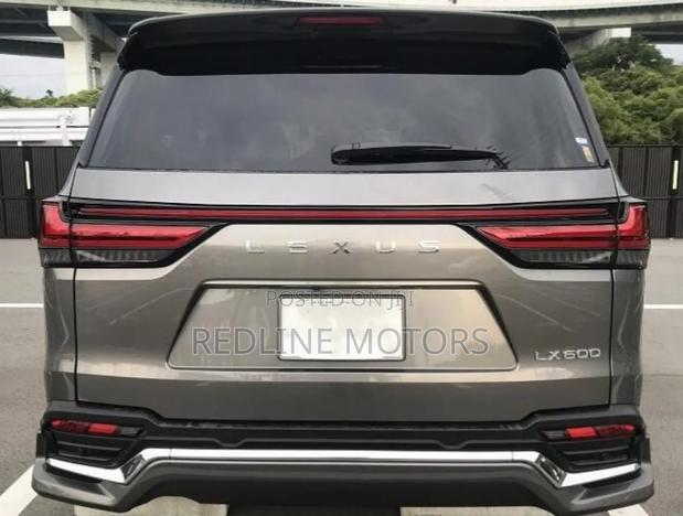 Lexus LX 2024 Green