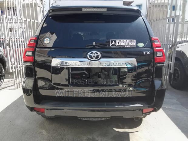 Toyota Land Cruiser Prado 2.8 2018 Black