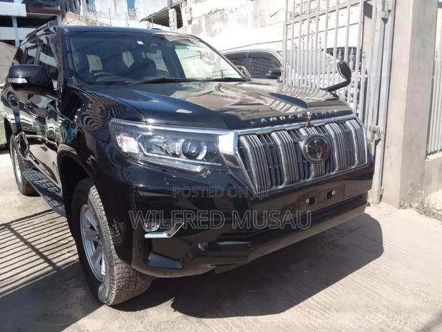 Toyota Land Cruiser Prado 2.8 2018 Black