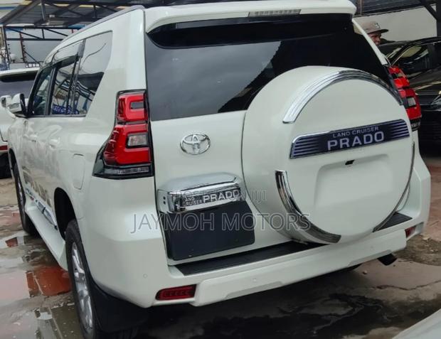 Toyota Land Cruiser Prado 2019 White