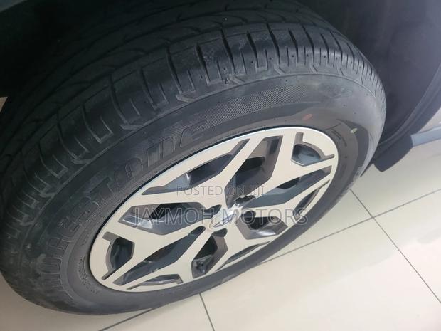 Subaru Forester 2019 Silver